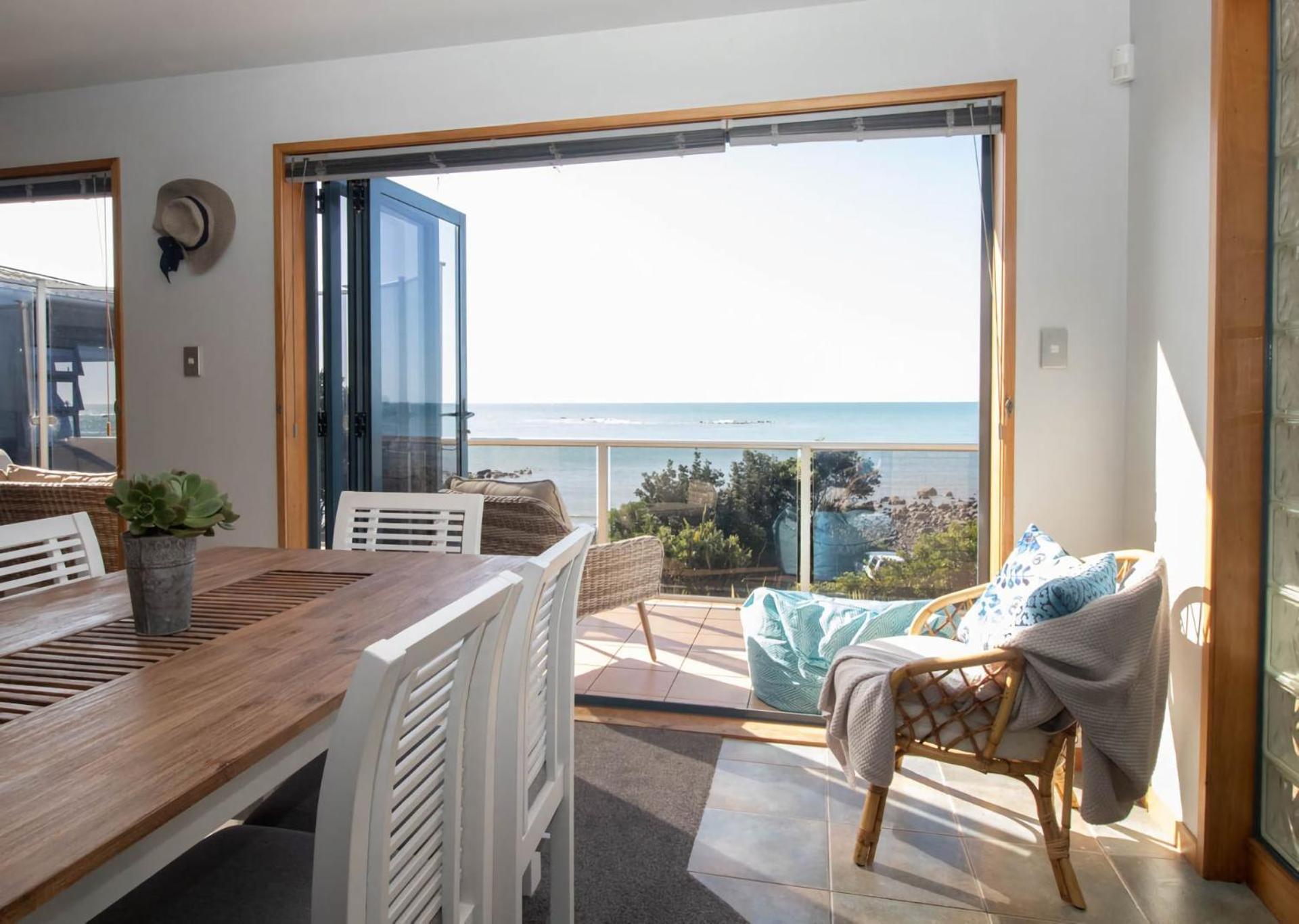 Beachfront Bliss On Wanaka Terrace Support Local Villa New Plymouth Eksteriør bilde