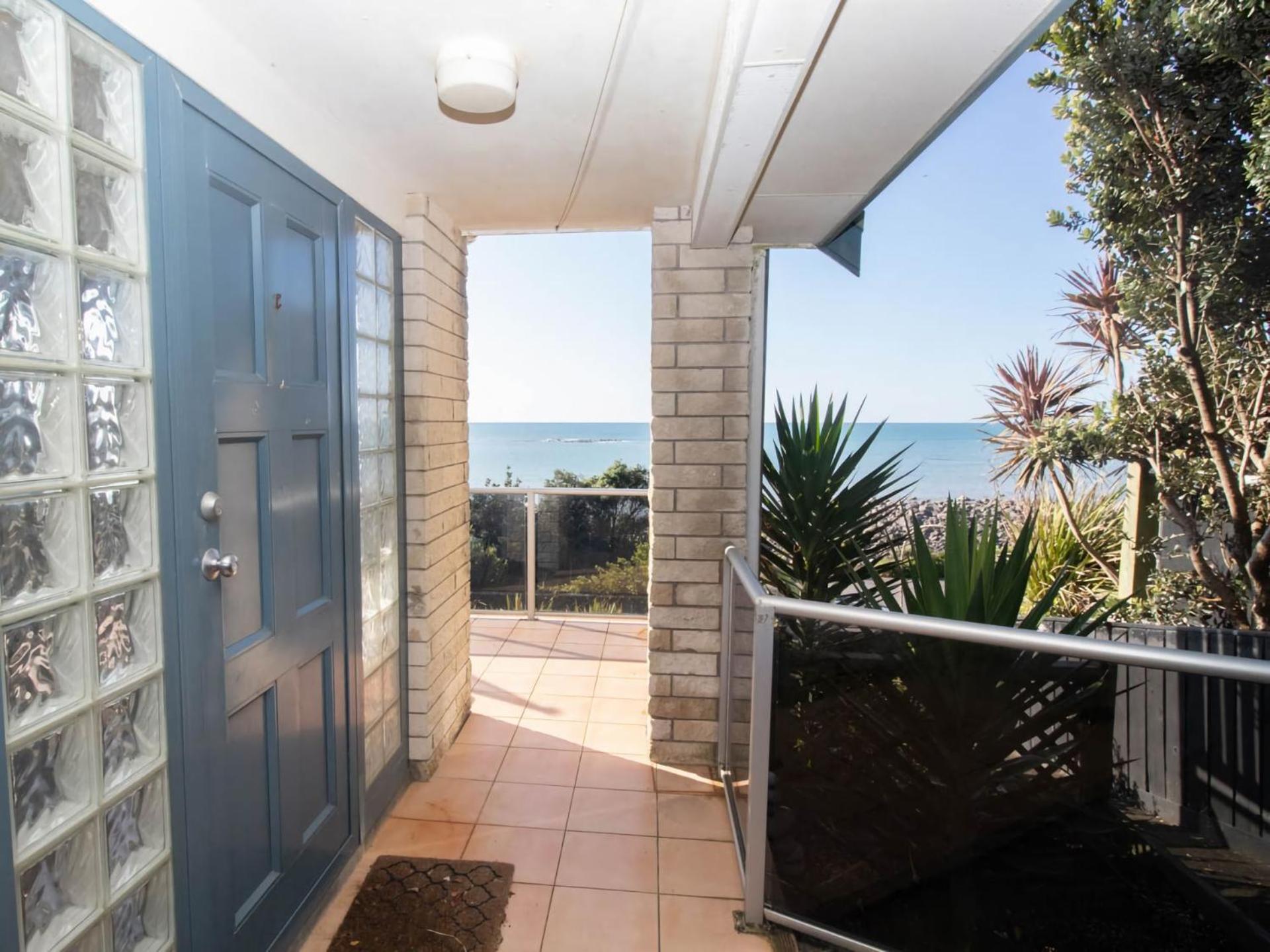 Beachfront Bliss On Wanaka Terrace Support Local Villa New Plymouth Eksteriør bilde